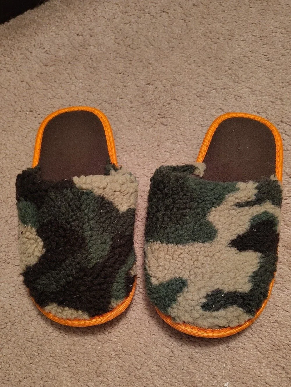 Cozy Fuzzy Slip-On Slippers - Black/White & Green Camo